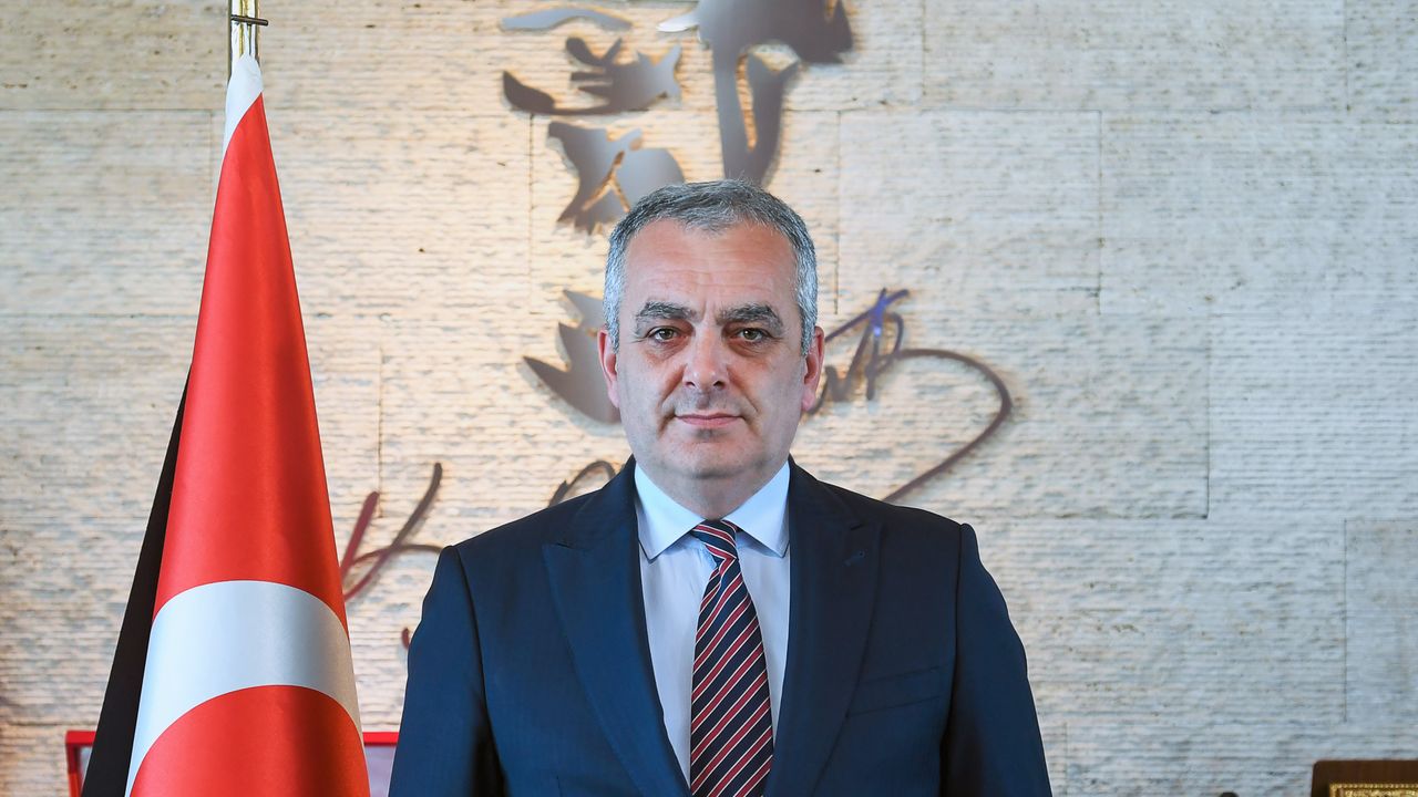 Konyaaltı Belediye Başkanı Semih Esen'in 19 Mayıs mesajı