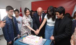 LGS ÖĞRENCİLERİYLE MOTİVASYON PASTASI KESİLD