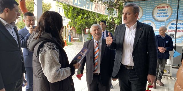 Ak Parti İstanbul 3. Bölge Milletvekili adayı Bayram Şenocak Türkiye Deniz Canlıları Müzesi’ni ziyaret etti