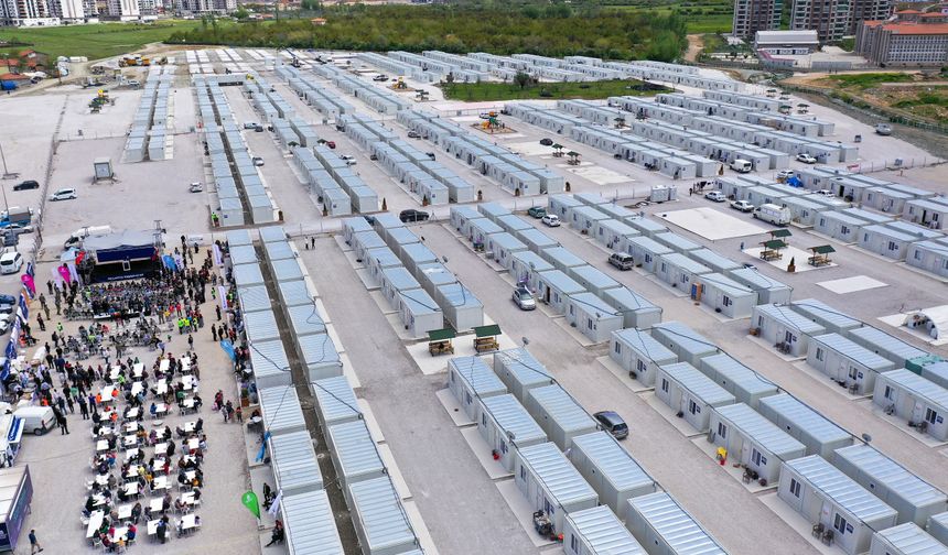 Malatya ve Adıyaman’da 10 bin kişilik konteyner kentlerde yaşam başladı