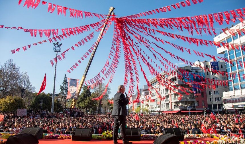 MANSUR YAVAŞ, EKREM İMAMOĞLU VE MİLLET İTTİFAKI CUMHURBAŞKANI ADAYI KEMAL KILIÇDAROĞLU UŞAK’TA