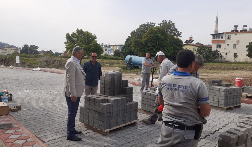 Göynük Mahallesi'nde yol ve kaldırım çalışmaları devam ediyor