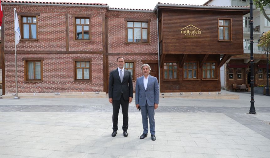 BAŞKAN YILMAZ, KÜLTÜR BAKANI YARDIMCISI AHMET MİSBAH DEMİRCAN’I AĞIRLADI